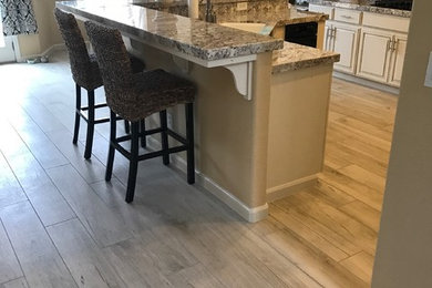 Inspiration for a transitional kitchen remodel in San Francisco