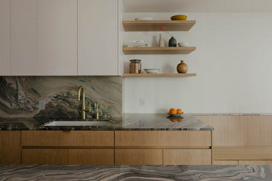 Trendy kitchen photo in New York