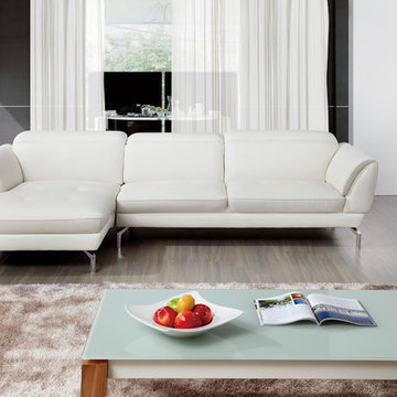 Orchard Sectional Sofa in Off-White Leather