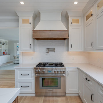 Elm Grove Elegance: A Kitchen Built for Family and Conversation