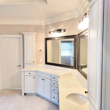 Seabiscuit Master Bathroom