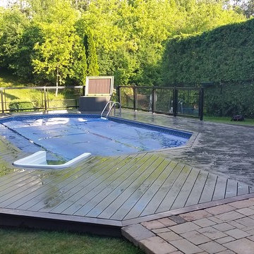 Clubhouse Pool Deck