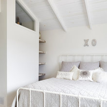 Caroline bedroom