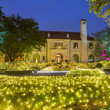 Christmas Light Grandeur
