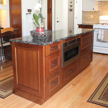 2 Tone Dream Kitchen