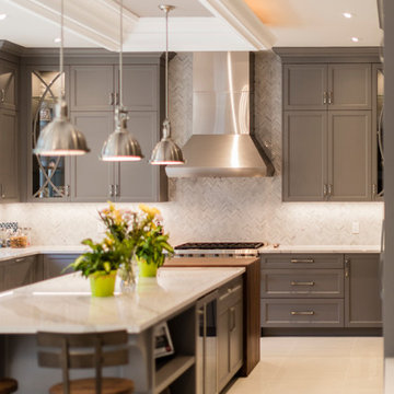 Don Mills Kitchen Wall Unit and Bar