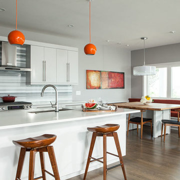 Coastal Contemporary Kitchen