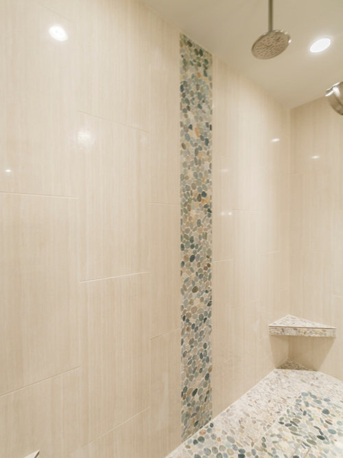 Bäder mit beigen Schränken und Kieselfliesen Ideen, Design & Bilder | Houzz