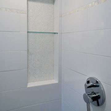 Shoreline Basement Unit- Bathroom