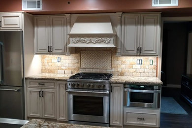 Kitchen photo in New York