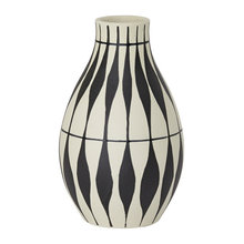 vases jars