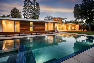 Inspiration for a 1960s home design remodel in Los Angeles