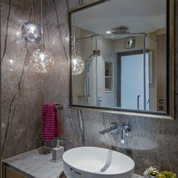 Oberoi Splendour Apartment
