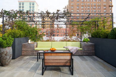 Inspiration for a modern home design remodel in New York