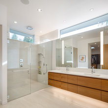 Carrie 2019 Bathroom