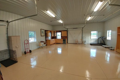 Small cottage garage photo in Columbus