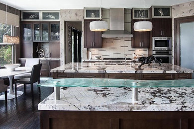 Trendy kitchen photo in Orange County