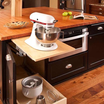 Country Kitchen with pop-up mixer shelf