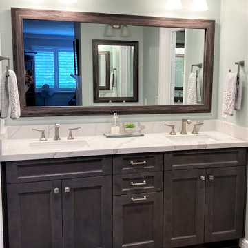 Sleek Alcove Tub Family Bath