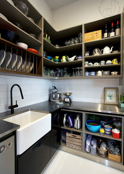 10 Ways to Make a Scullery Work For You
