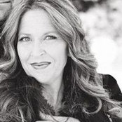 Holly Markgraf's photo