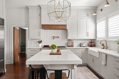Inspiration for a transitional kitchen remodel in Tampa
