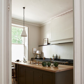 The Regent's Park Kitchen by deVOL