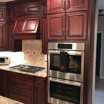 Dark Wood Traditional Kitchen | Freehold, NJ