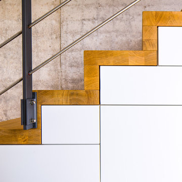 Faltwerktreppe mit Schuhschrank