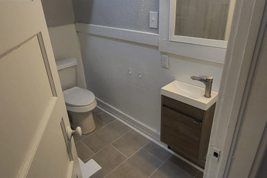 1950s bathroom photo in Denver