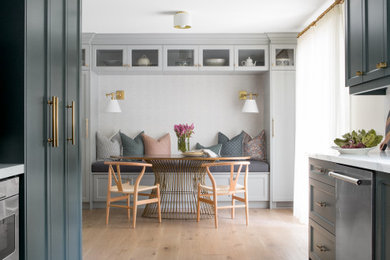 Inspiration for a transitional home design remodel in Toronto