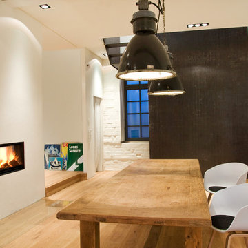 Tunnelkamin in einem Loft