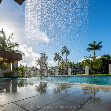 Luxury New Villa by Dov Stark
