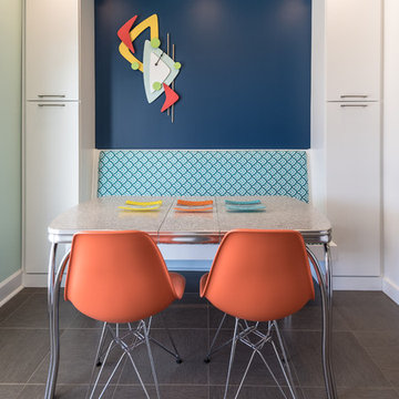 Happy Hip Family Kitchen