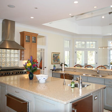 Two Toned Kitchens