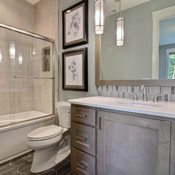Boy's Suite Bathroom : The Cadence : 2018 Parade of Homes