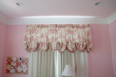 Inspiration for a bedroom remodel in Miami