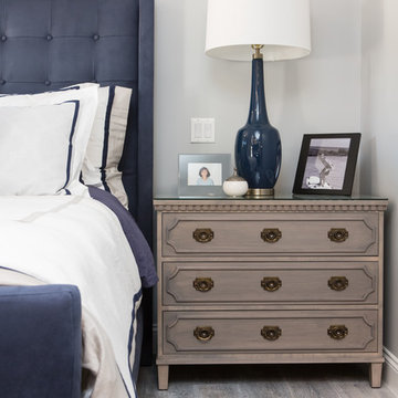 ick a piece that starts conversation . #lamaisoninteriordesign #CustomFurniture