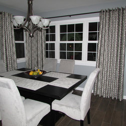 Islip DR and Kitchen - Curtains