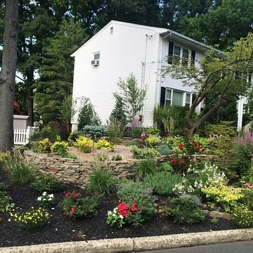 Eclectic Garden in Englewood Cliffs