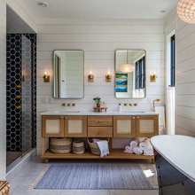 Cape Master Bath