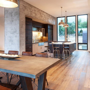 Modern & Contemporary