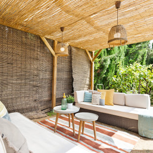 CASA RURAL EN EL EMPORDA CON JARDIN Y PISCINA