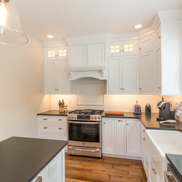 Traditional White & Black Kitchen - Waynesburg 2018