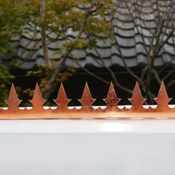 GizaGiza Heart Single Bladed Copper on Balcony | Security Spikes Store
