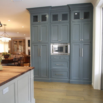 Manhattan Beach Three- Top Pinned Kitchen