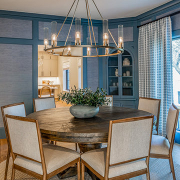 Original Millwork Becomes Focus of Dining Room