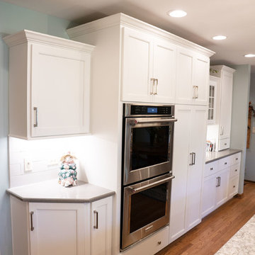Updated Farmhouse Style Kitchen Remodel