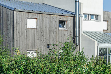 Aménagement d'une façade de maison contemporaine.