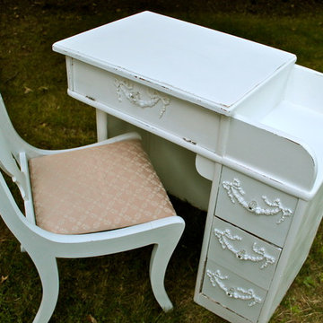 Monet's Attic Vintage & Antique Desks